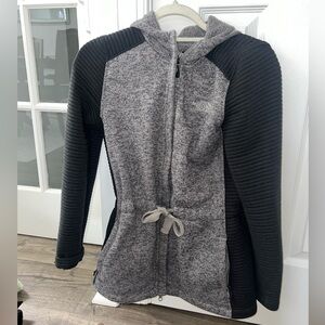 The north face adjustable, drawstring, hooded jacket – fleece lined